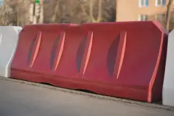 Блок дорожный 2000 красный